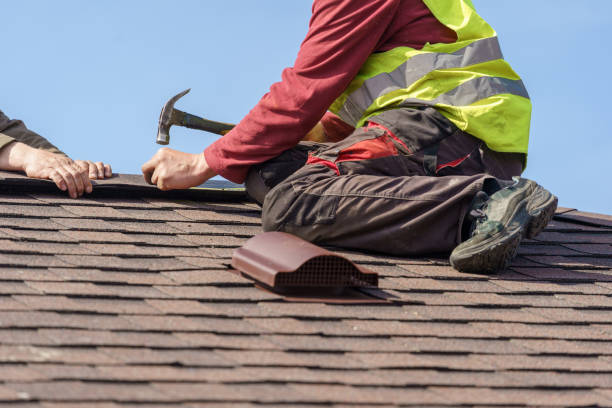 Best Roof Gutter Cleaning  in Cumberland, WI
